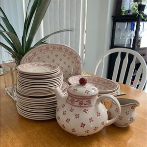 (Laura Ashley) Petite Fleur Dishes Bundle